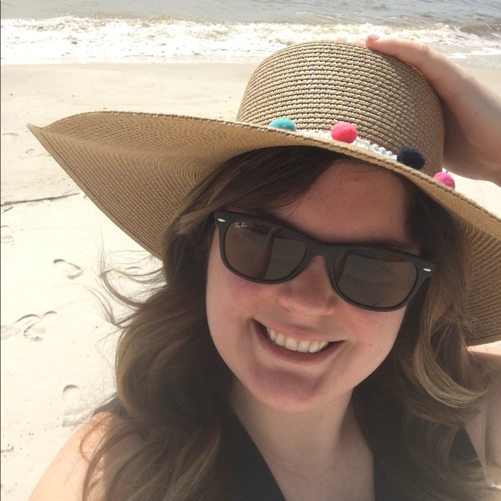 Meet your Posher, Jennifer